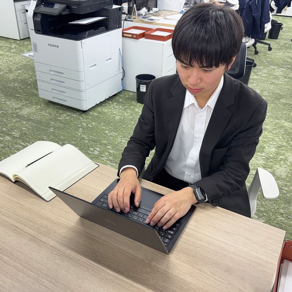 一日の流れ_営業01_出社